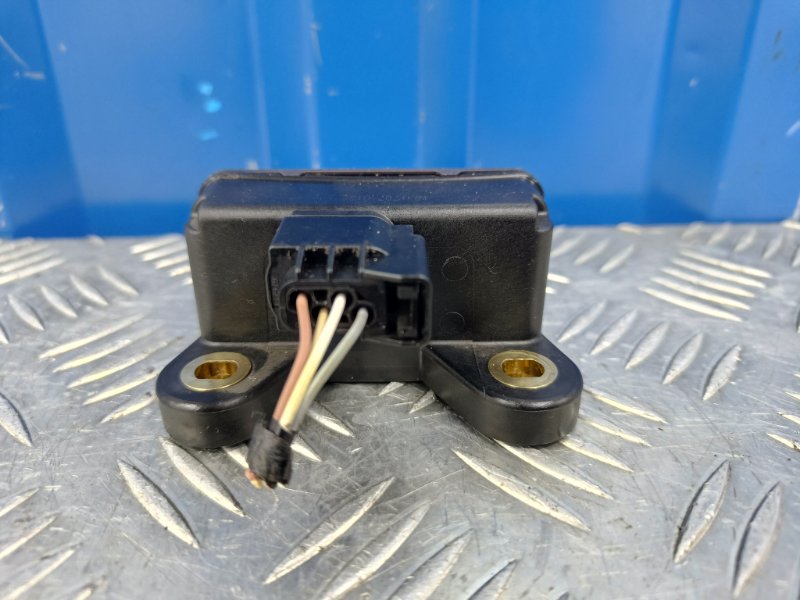 Датчик ускорения Renault Megane BZ0 1.5 K9KG832 2008 (б/у)