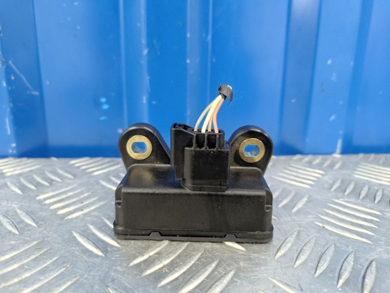 Датчик ускорения Renault Megane BZ0 1.5 K9KG832 2008 (б/у)