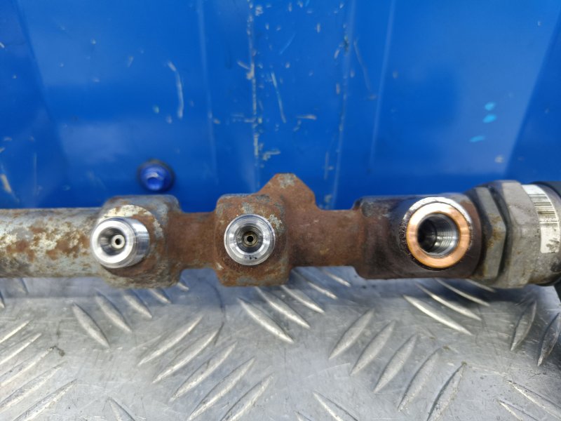 Топливная рампа Kia Sorento 2 2.2 D4HB 2014 (б/у)