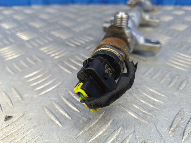 Топливная рампа Kia Sorento 2 2.2 D4HB 2014 (б/у)