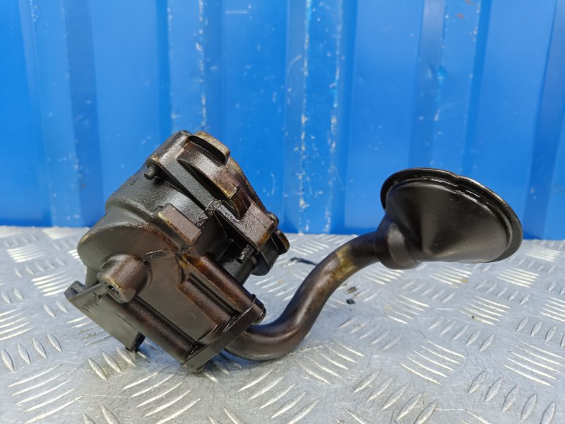 Масляный насос Ford Explorer UN150 4.0 OHV 1995 (б/у) Масляный насос Ford Explorer UN150 4.0 OHV 1995 (б/у)