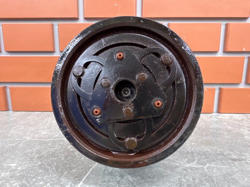 Компрессор кондиционера Renault Megane BZ00 1.6 K4M839 2011 (б/у)