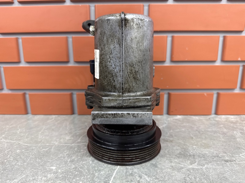 Компрессор кондиционера Renault Megane BZ00 1.6 K4M839 2011 (б/у)