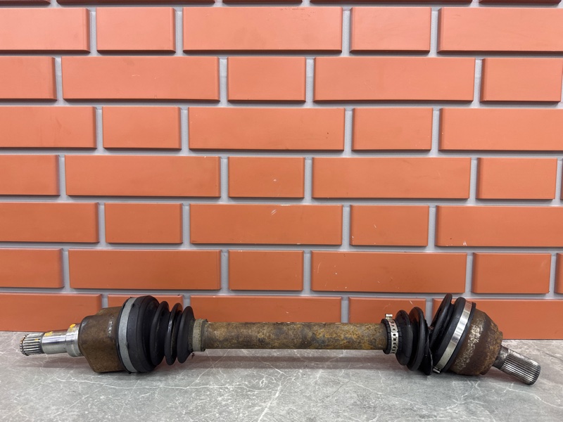 Привод Ford Focus DB 1.6 SIDA 2008 перед. лев. (б/у)