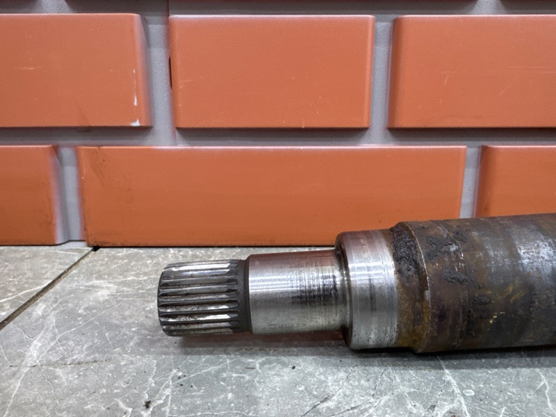 Привод Ford Focus DB 1.6 SIDA 2008 перед. прав. (б/у)