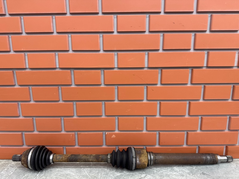 Привод Ford Focus DB 1.6 SIDA 2008 перед. прав. (б/у)