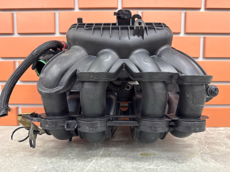 Коллектор впускной Ford Focus DB 1.6 SIDA 2008 (б/у)
