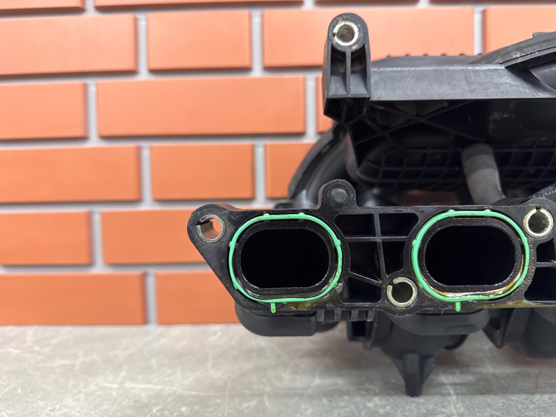 Коллектор впускной Ford Focus DB 1.6 SIDA 2008 (б/у)