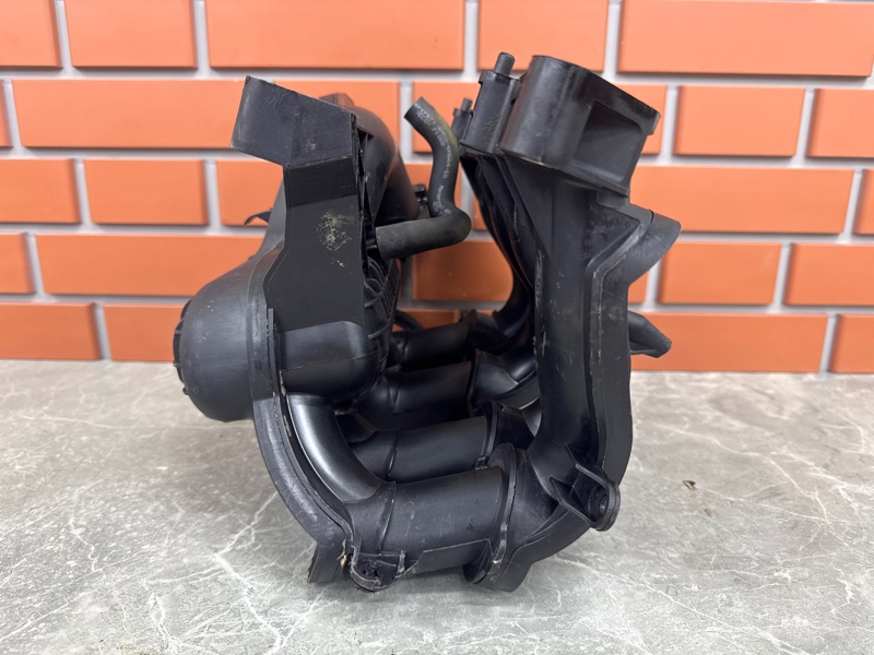 Коллектор впускной Ford Focus DB 1.6 SIDA 2008 (б/у)