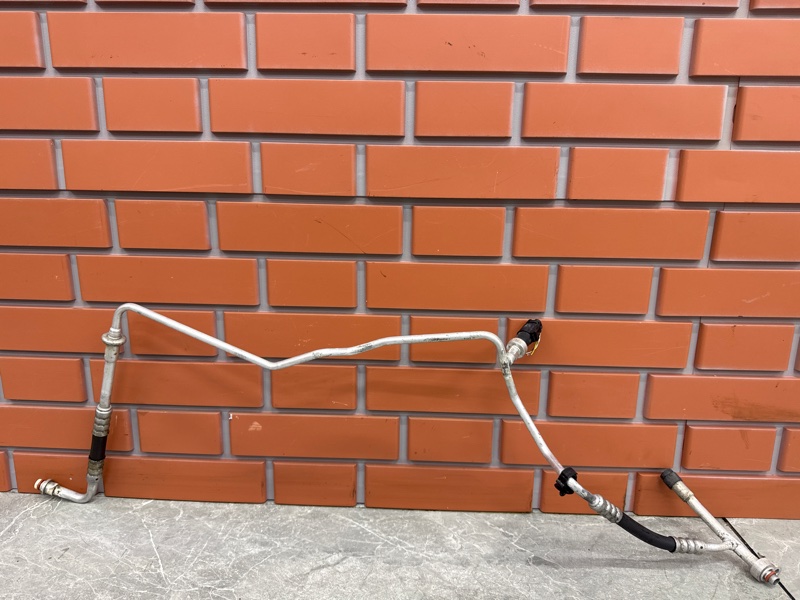 Трубка кондиционера Ford Focus DB 1.6 SIDA 2008 (б/у)