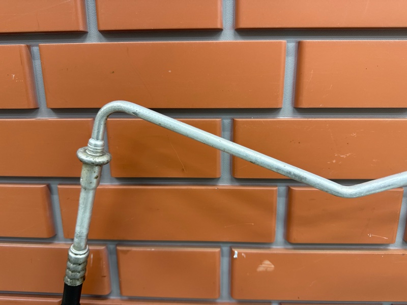 Трубка кондиционера Ford Focus DB 1.6 SIDA 2008 (б/у)