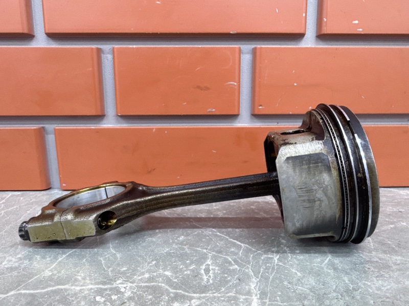 Поршень с шатуном Hyundai Elantra HD 1.6 G4FC 2008 (б/у)