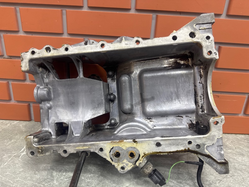 Поддон Hyundai Elantra HD 1.6 G4FC 2008 (б/у) Поддон Hyundai Elantra HD 1.6 G4FC 2008 (б/у)