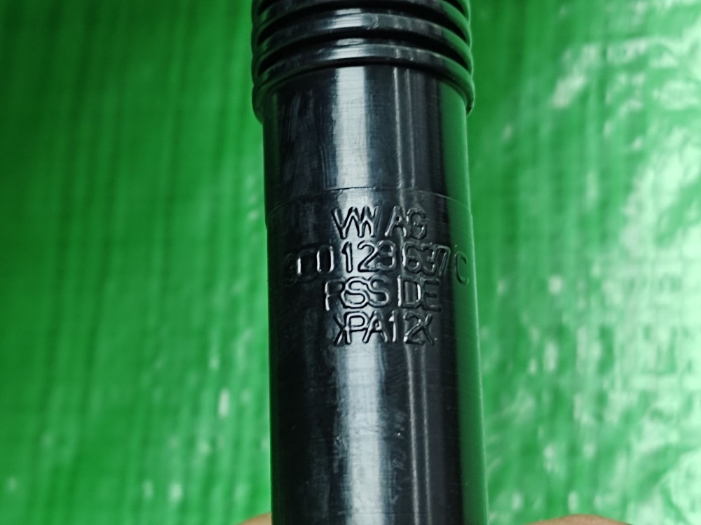 Корпус воздушного фильтра Passat 2008 B6 BZB