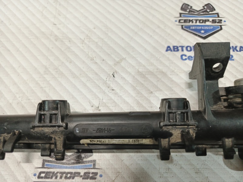 Рейка топливная (рампа) Ford Focus CB8 PNDA 2011 (б/у) 1804263 Рейка топливная (рампа) Ford Focus CB8 PNDA 2011 (б/у) 1804263