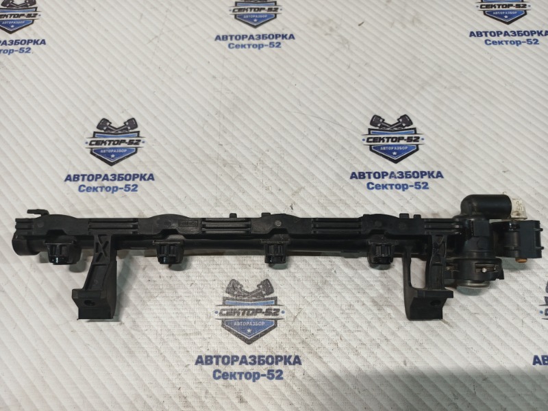 Рейка топливная (рампа) Ford Focus CB8 PNDA 2011 (б/у) 1804263 Рейка топливная (рампа) Ford Focus CB8 PNDA 2011 (б/у) 1804263