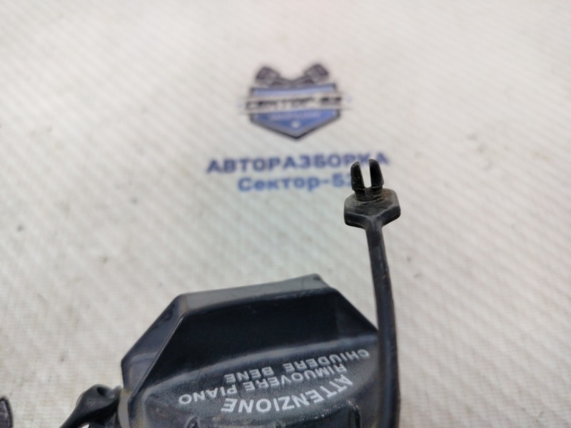 Крышка топливного бака Kia Sportage KM G4GC 2008 (б/у) 3101038600 Крышка топливного бака Kia Sportage KM G4GC 2008 (б/у) 3101038600