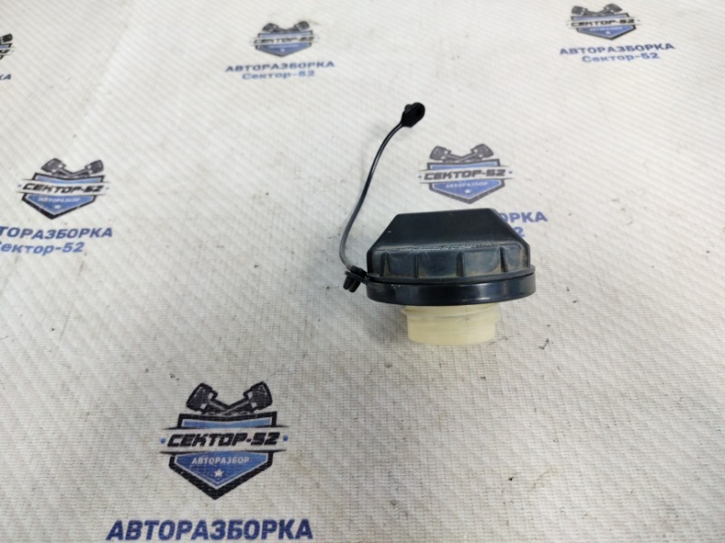 Крышка топливного бака Hyundai Tucson JM G4GC 2006 (б/у) 3101038600 Крышка топливного бака Hyundai Tucson JM G4GC 2006 (б/у) 3101038600