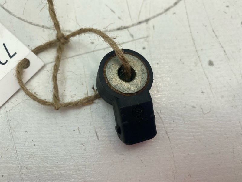 Датчик детонации Mercedes-Benz C-Class W202 M111E18 1999 (б/у)