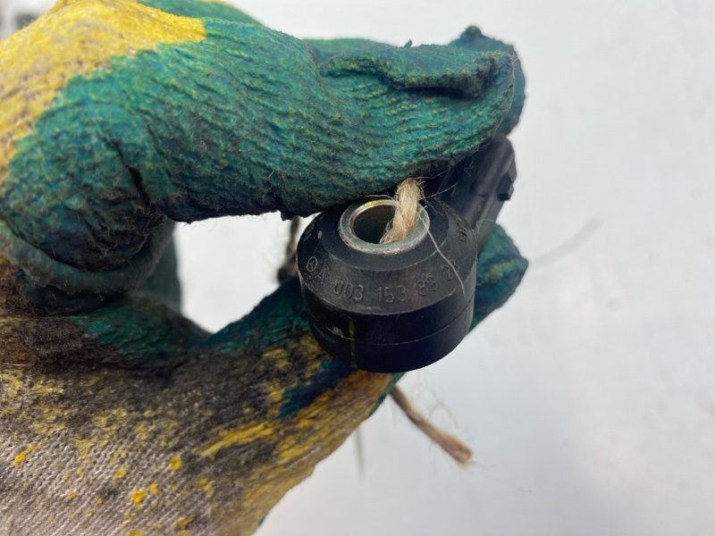 Датчик детонации Mercedes-Benz C-Class W202 M111E18 1999 (б/у)