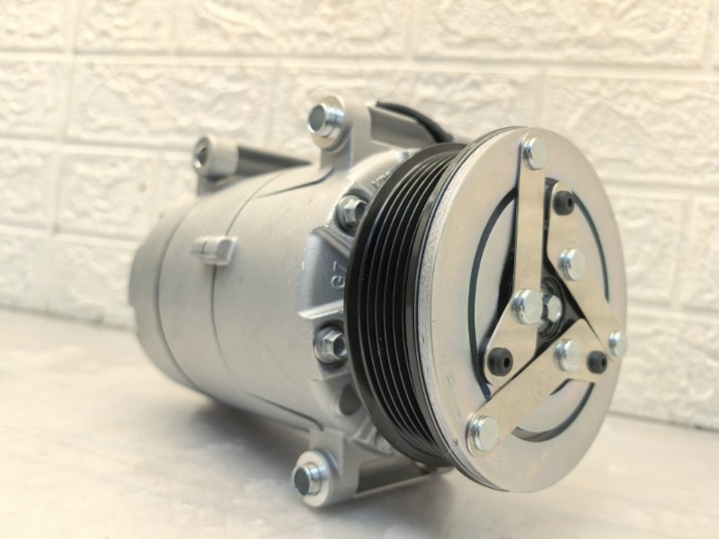 Компрессор кондиционера LAND ROVER RANGE ROVER EVOQE 224DT Компрессор кондиционера LAND ROVER RANGE ROVER EVOQE 224DT