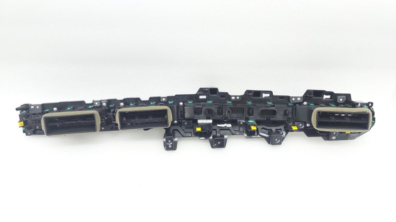 Накладка торпедо декоративная Chery Tiggo 7 Pro T1E SQRG4J15 2022 (б/у)