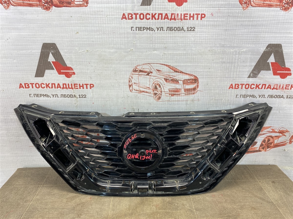 Решетка радиатора NISSAN QASHQAI 2019- 62310-HV22C id67101 запчасть БУ  купить в Перми, цена 3500₽