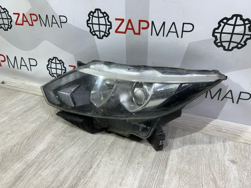 Фара передняя левая Nissan Qashqai J11