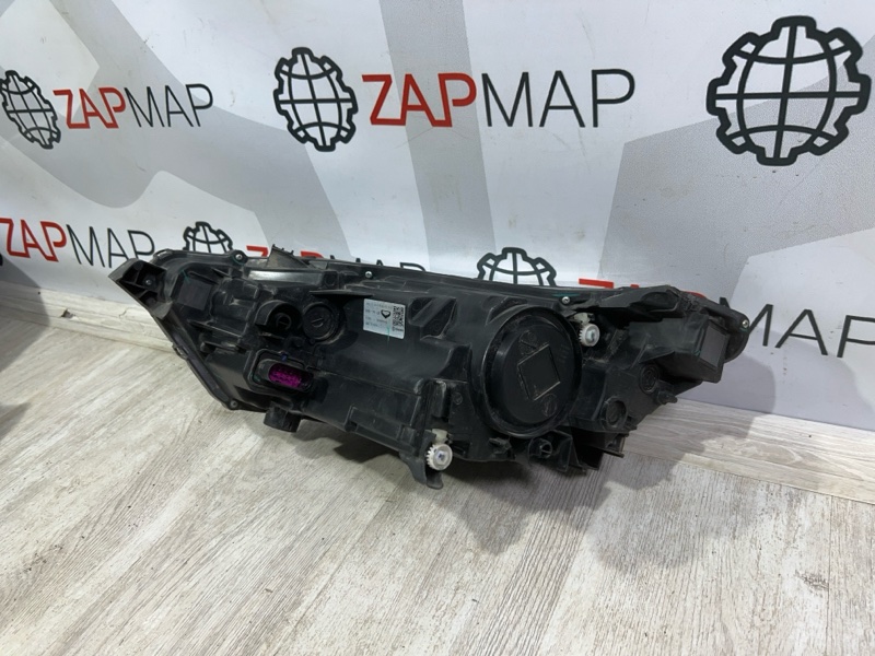 Фара передняя правая E5 2021-нв
