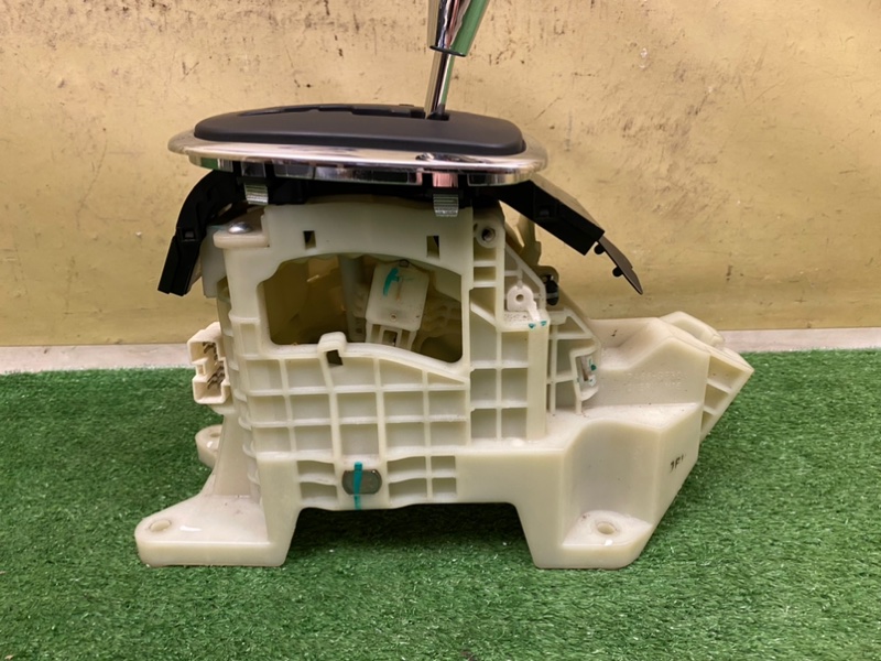 Селектор акпп Chery Arrizo 7 (б/у) Селектор акпп Chery Arrizo 7 (б/у)