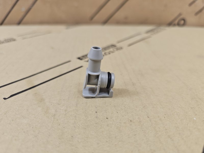 Штуцер Lexus LX 3 Штуцер Lexus LX 3