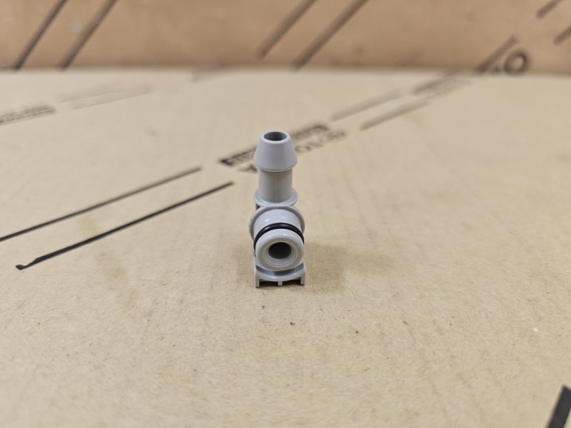 Штуцер Lexus LX 3 Штуцер Lexus LX 3