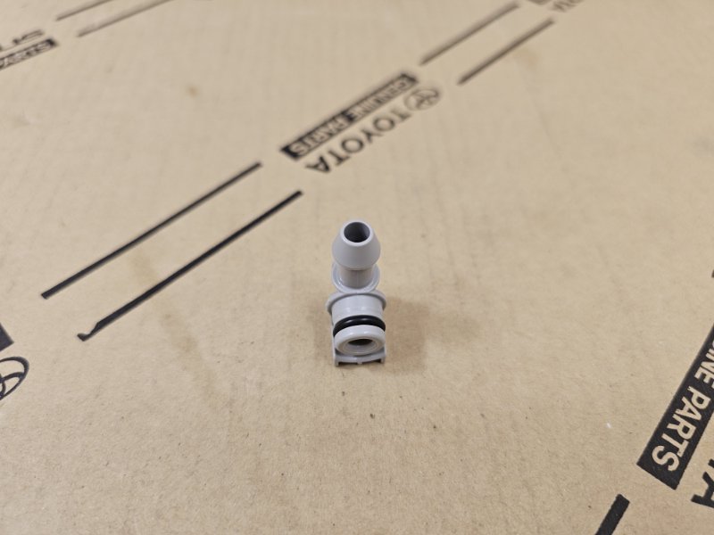 Штуцер Lexus LX 3 Штуцер Lexus LX 3