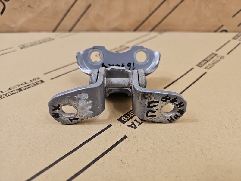 Петля двери Lexus NX 1 перед. прав. (б/у)