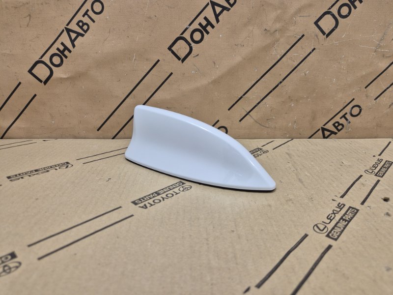 Крышка антенны Lexus RX 5