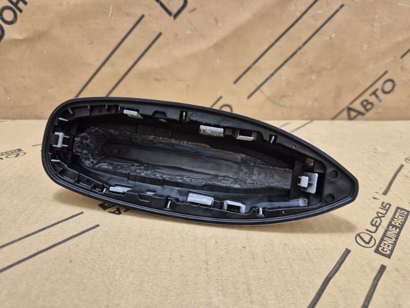 Крышка антенны Lexus RX 5