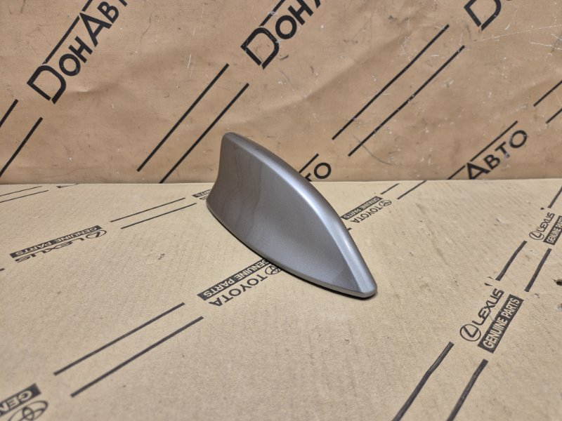 Крышка антенны Lexus RX 5