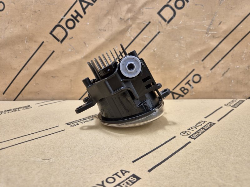 Фара противотуманная Lexus RX 4 перед. лев.