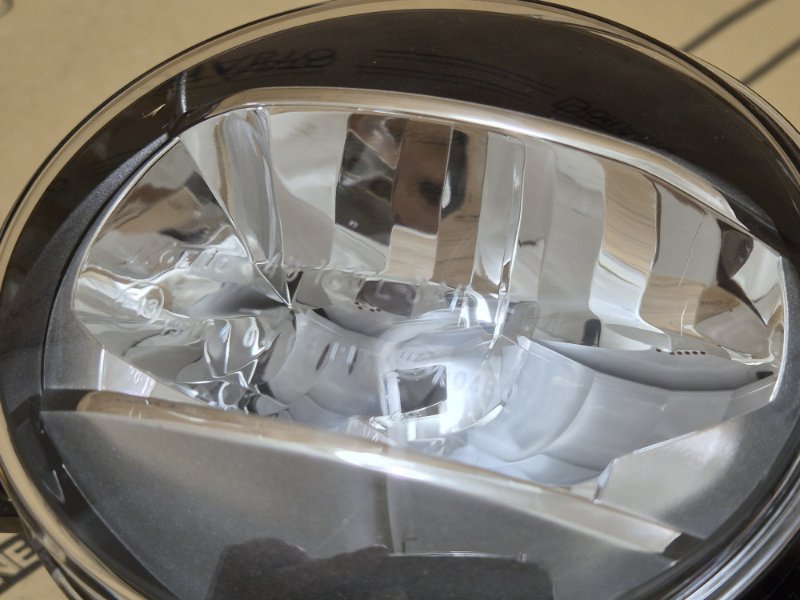 Фара противотуманная Lexus RX 4 перед. лев.