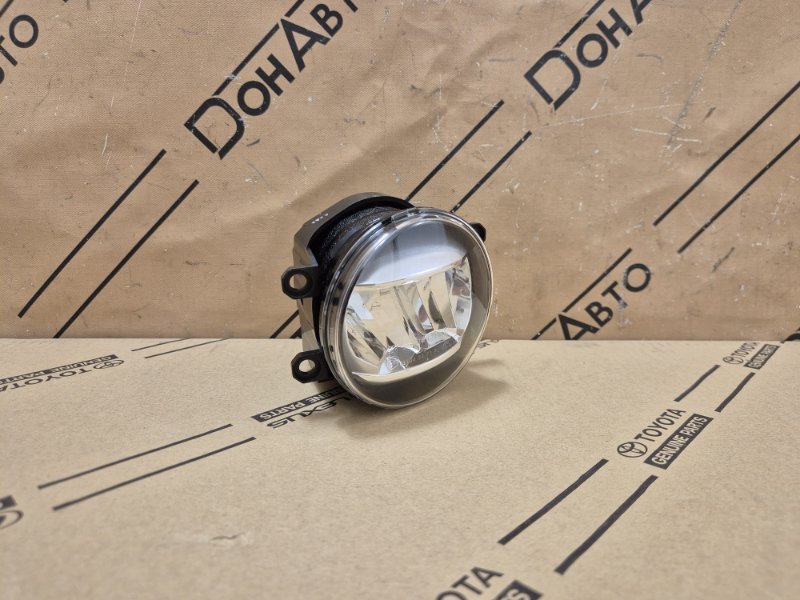 Фара противотуманная Lexus RX 4 перед. лев.