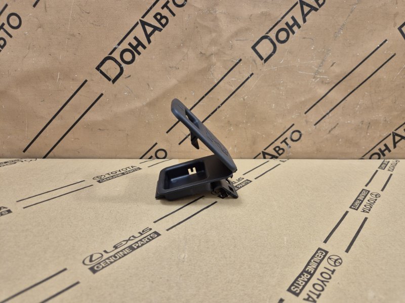 Ручка пола багажника Toyota Camry V55 Ручка пола багажника Toyota Camry V55