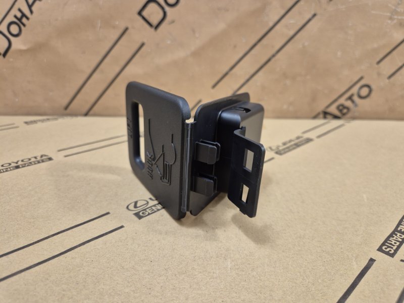 Ручка пола багажника Toyota Camry V55 Ручка пола багажника Toyota Camry V55