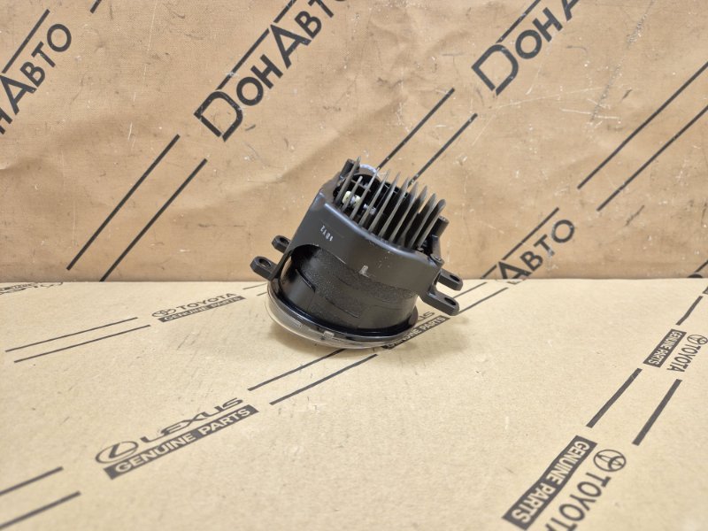 Фара противотуманная Toyota Land Cruiser 200 перед. лев.