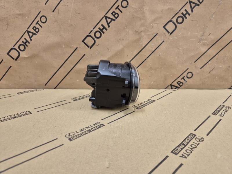 Фара противотуманная Toyota Land Cruiser 200 перед. лев.