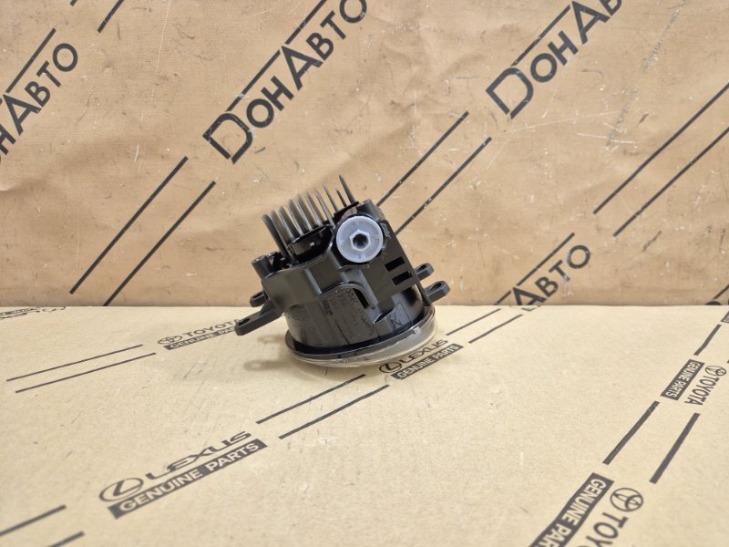 Фара противотуманная Lexus RX 4 перед. лев.