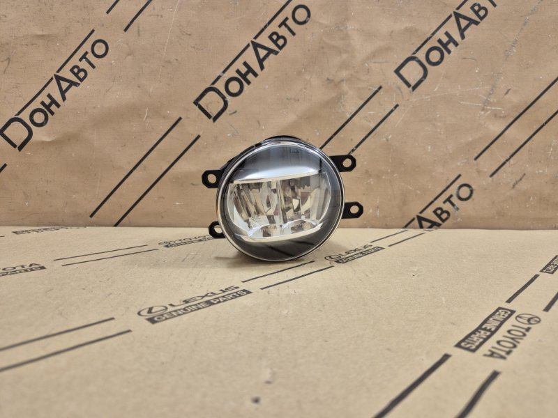 Фара противотуманная Toyota C-HR 1 перед. лев.