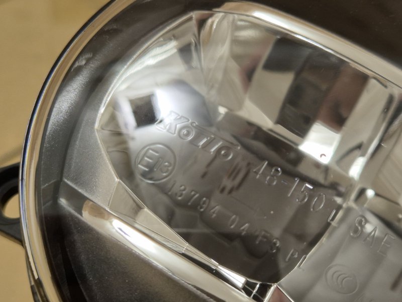 Фара противотуманная Toyota C-HR 1 перед. лев.