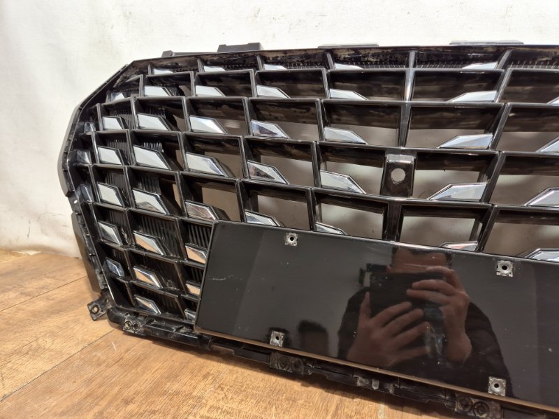 Решетка радиатора Jetour X70 PLUS (б/у)
