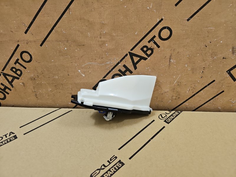 Антенна (плавник) на крышу Lexus NX 1 Антенна (плавник) на крышу Lexus NX 1