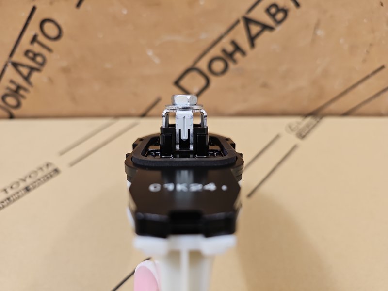 Антенна (плавник) на крышу Lexus NX 1 Антенна (плавник) на крышу Lexus NX 1